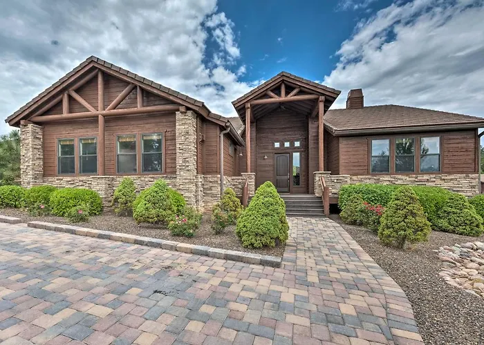 Torreon Townhome W/ Balcony: Hike, Fish & Unwind! Holiday home