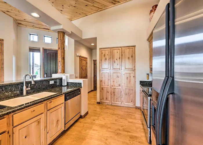 Holiday home Torreon Townhome W/ Balcony: Hike, Fish & Unwind! *